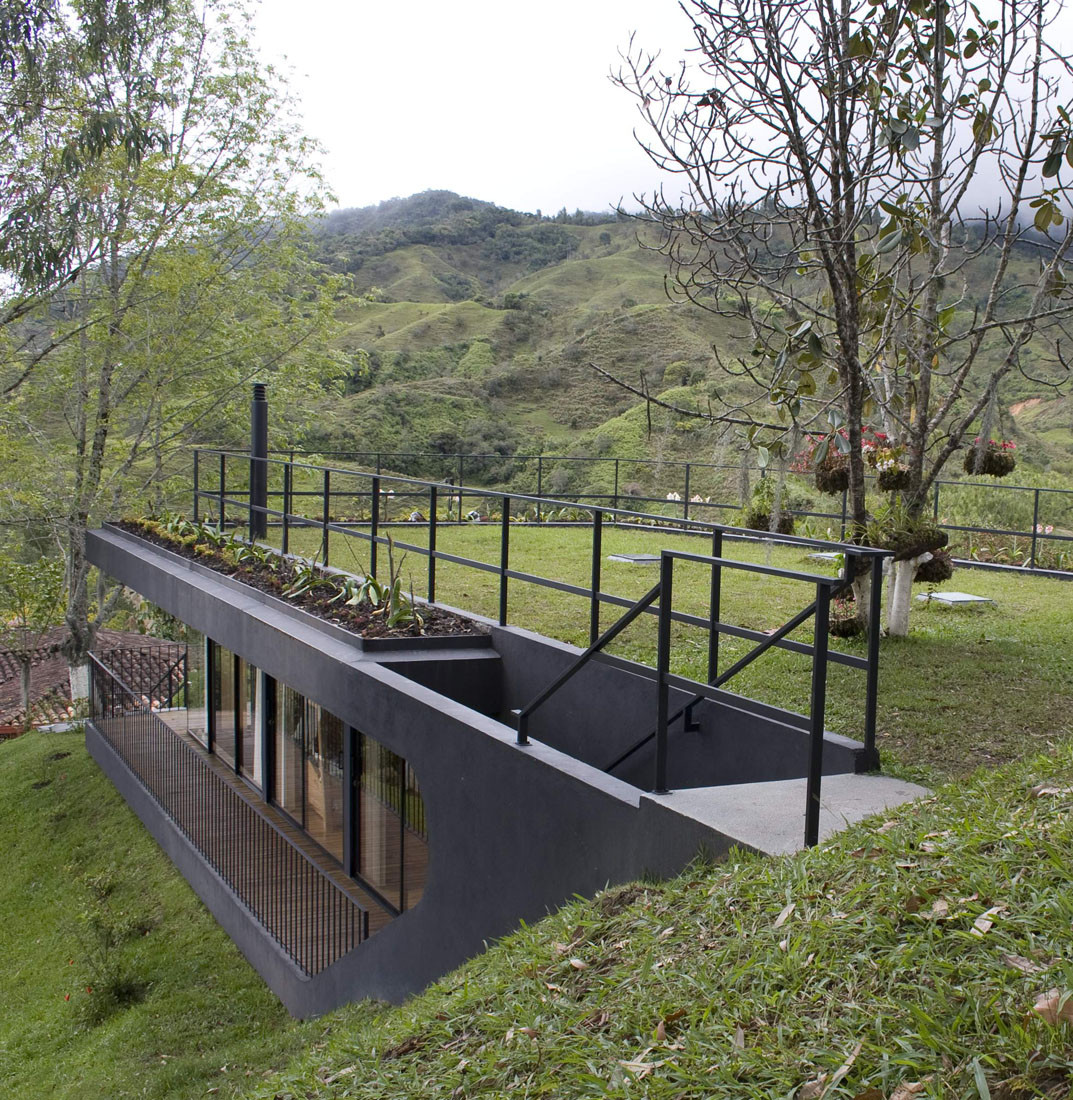 Ecological Shelters at Finca El Retorno  G Ateliers